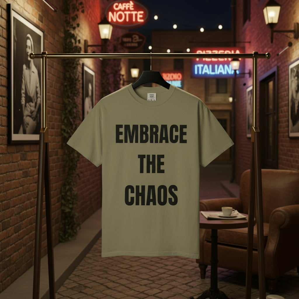 Camiseta “Embrace the Chaos” – Colección Mafia & Drama