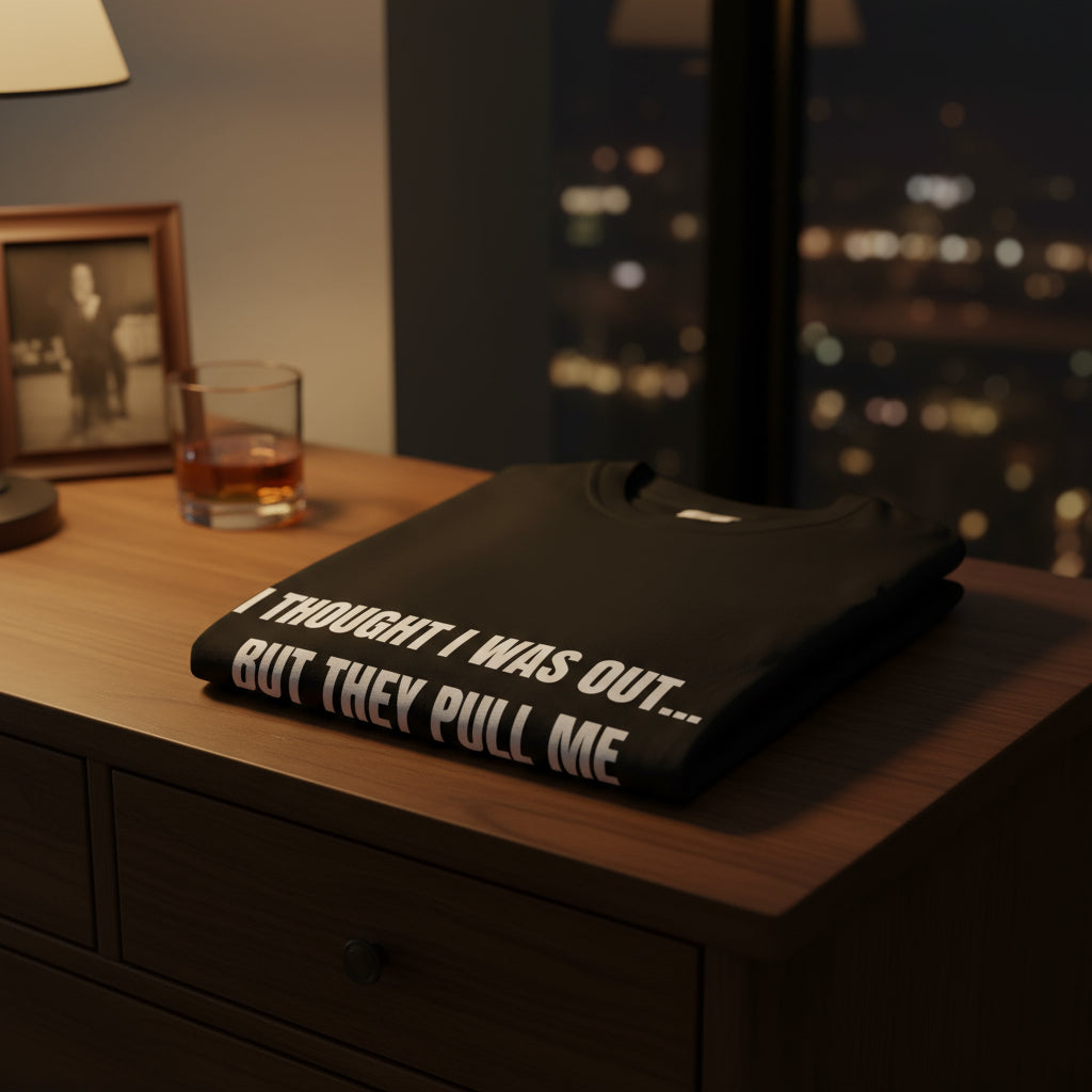 Camiseta “They Pull Me Back In...” – Colección Mafia & Drama